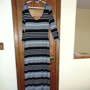 Jealous Tomato Women's Knit Sheath Dress Maxi Black/White Stripe Size LG